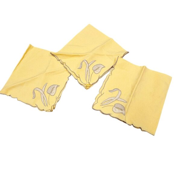 Vintage Yellow Embroidered Linen Napkins Set Of 3 13" Scalloped Edge - Picture 1 of 5